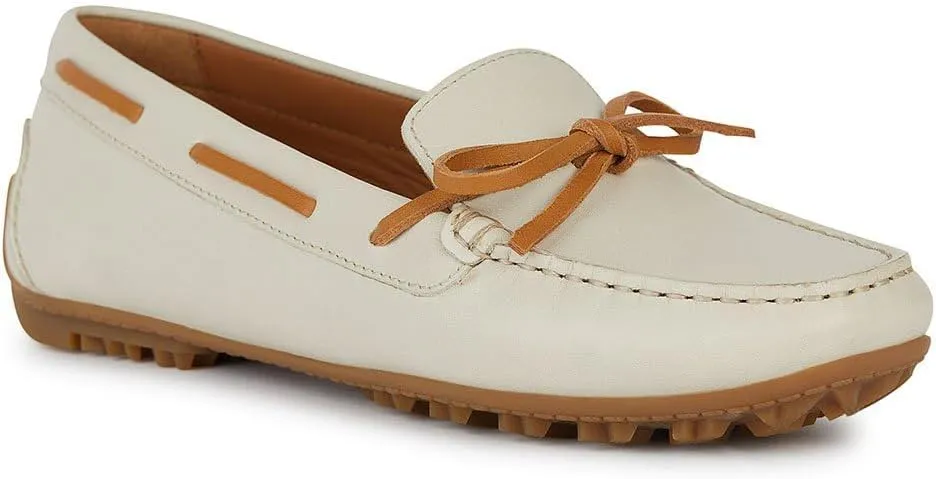 Geox Girl D Kosmopolis   Grip Moccasin