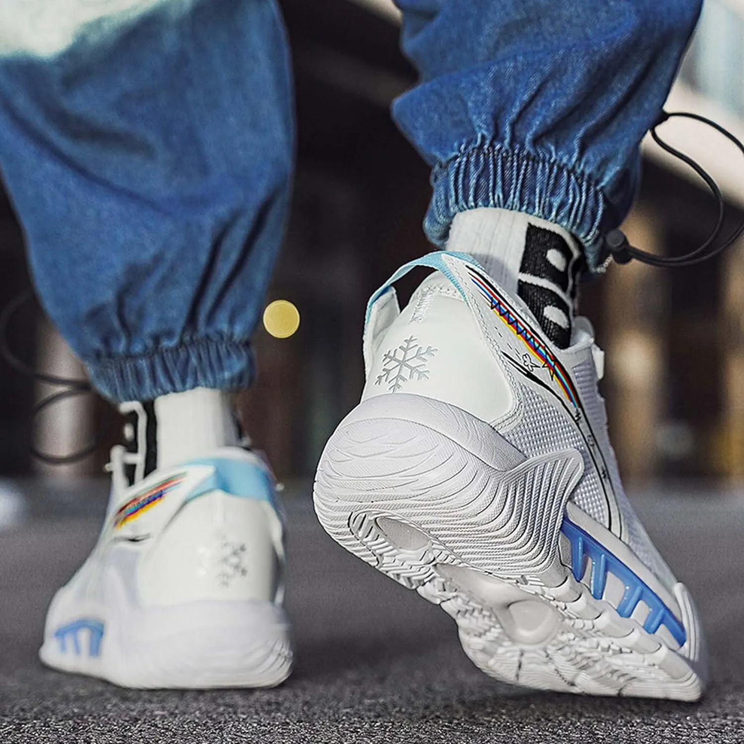 High-top Men's Basketball Shoes Teenagers Breathable Non-Slip Outdoor Sneakers Women's Fitness Cushioning Training Tennis Shoes