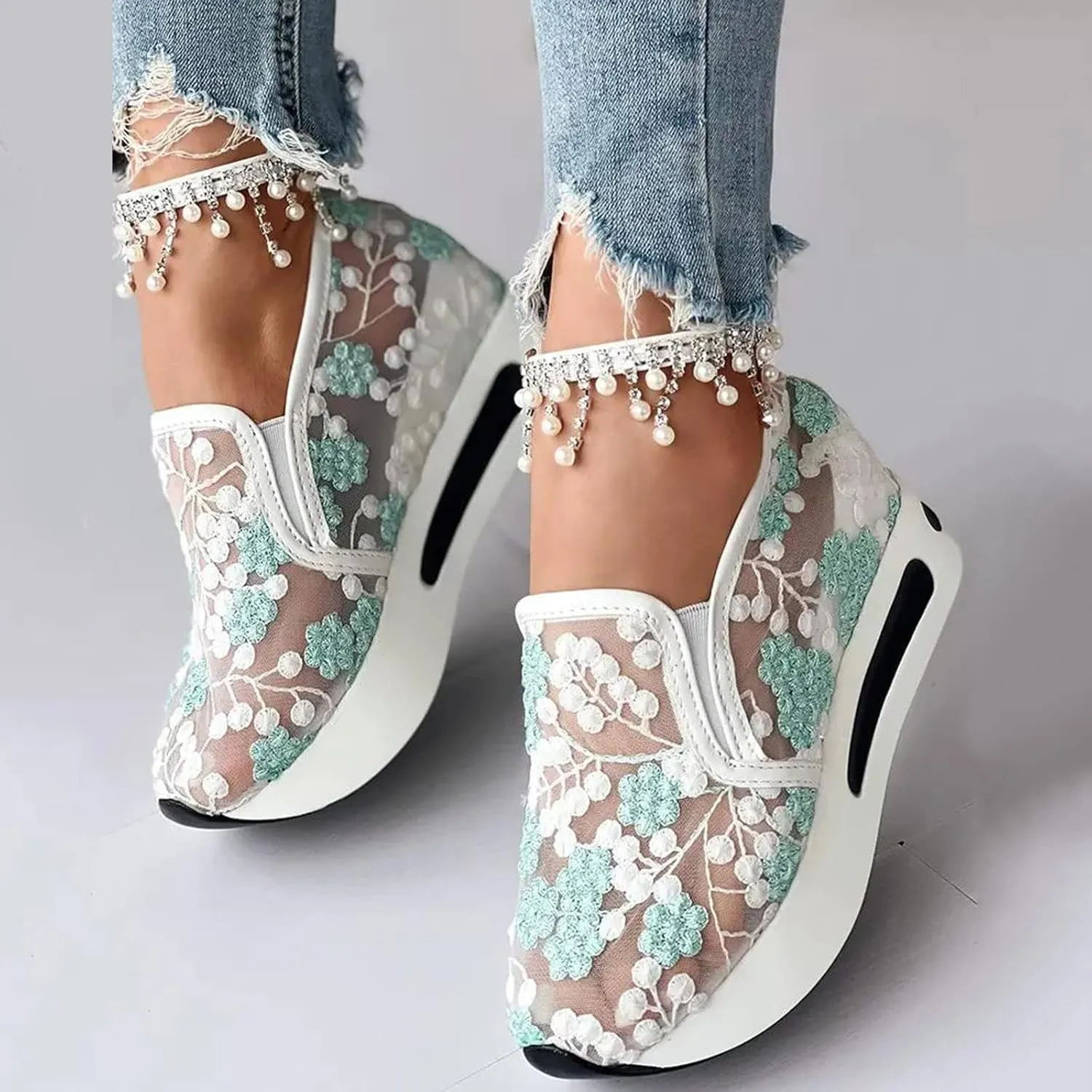 Ladies Fashion Breathable Lace Mesh Flower Embroidery Round Head Thick Bottom Comfortable Casual Men's Shoes