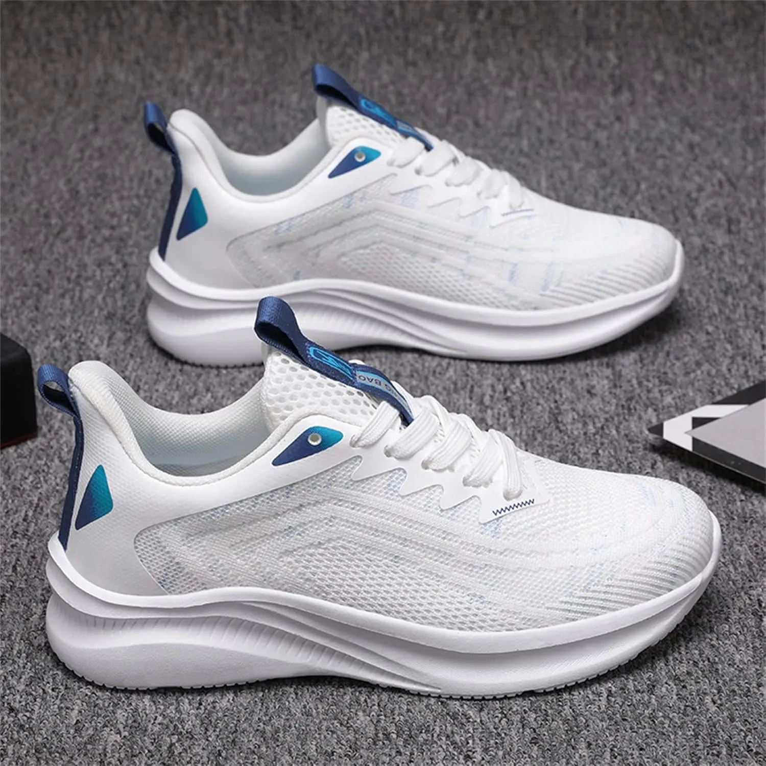Lightweight Shoes Men Sports Shoes Fashion Color Blocking Four Seasons Casual Sports New Pattern Mesh Breathable