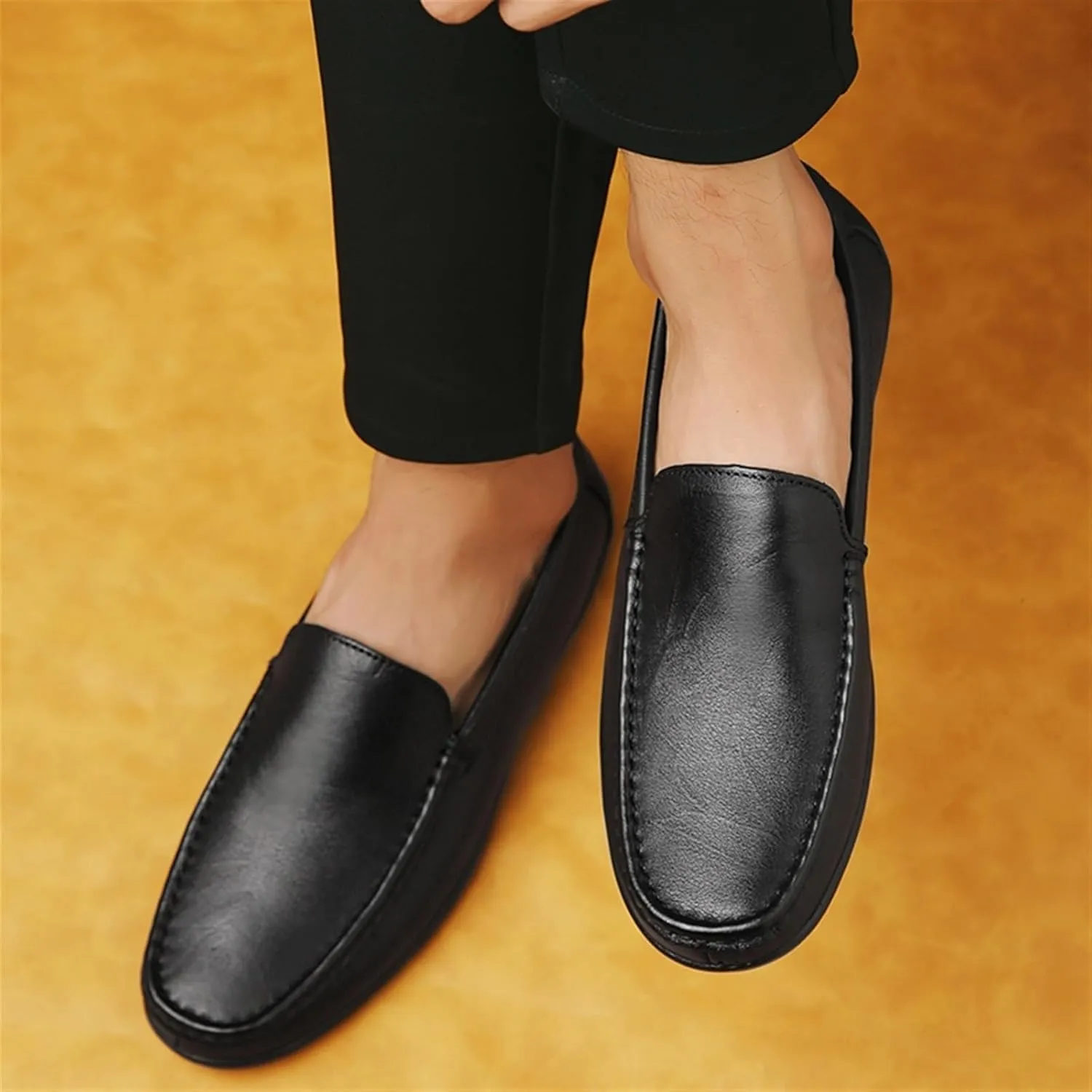 Men's Breathable Leather Loafers – Lightweight Slip-On Driving Shoes with Flexible Anti-Slip Sole and Fashionable Design