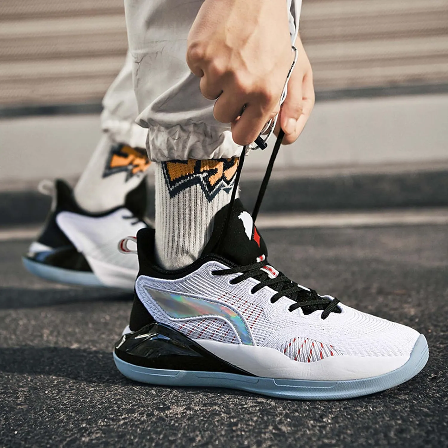 Men's Casual Sneakers Light Breathable Mesh Basketball Shoes Non-Slip Training Running Shoes Outdoor Casual Walking Men's Shoes