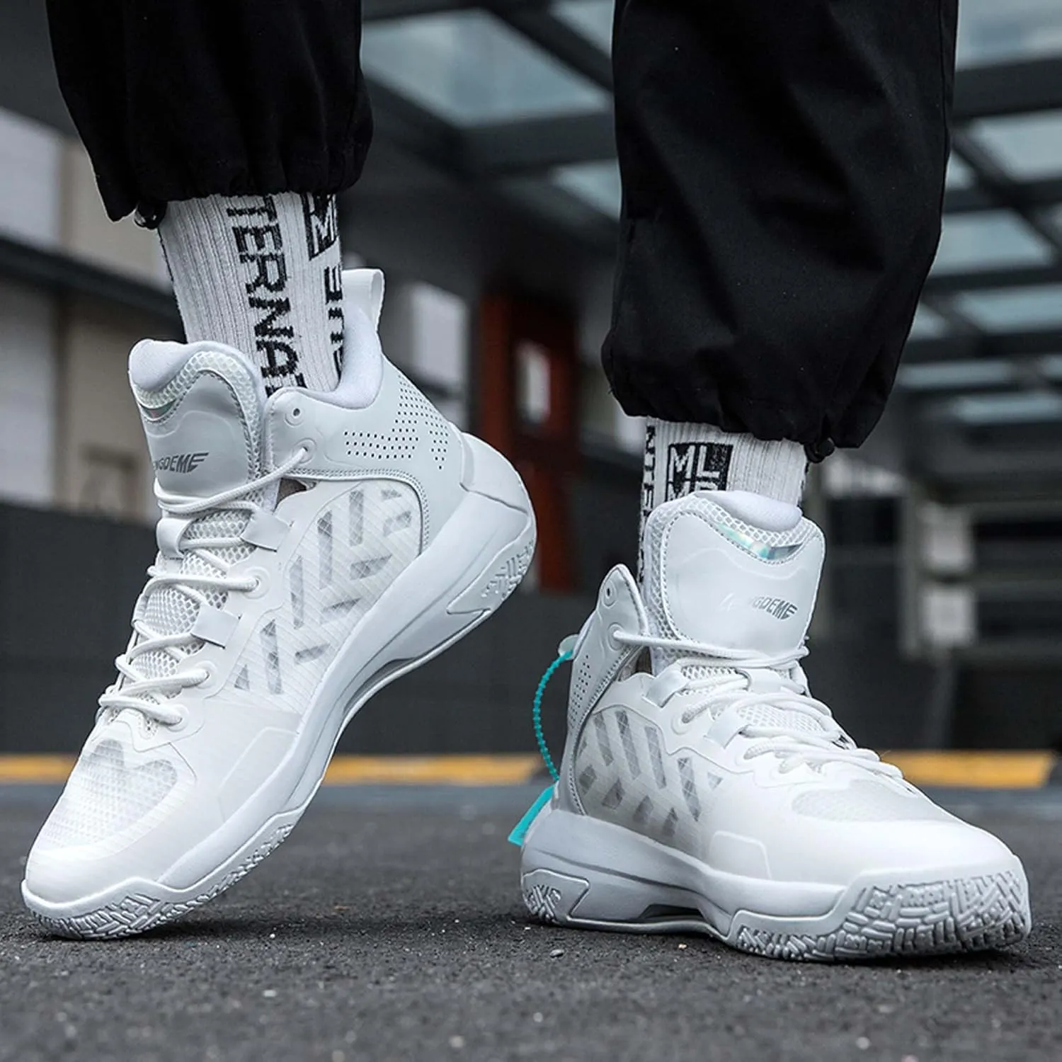 Men's Fashion Basketball Shoes Sneakers Women's High Top Breathable Tennis Running Shoes Comfortable Non-Slip Arch Support Team Training Shoes