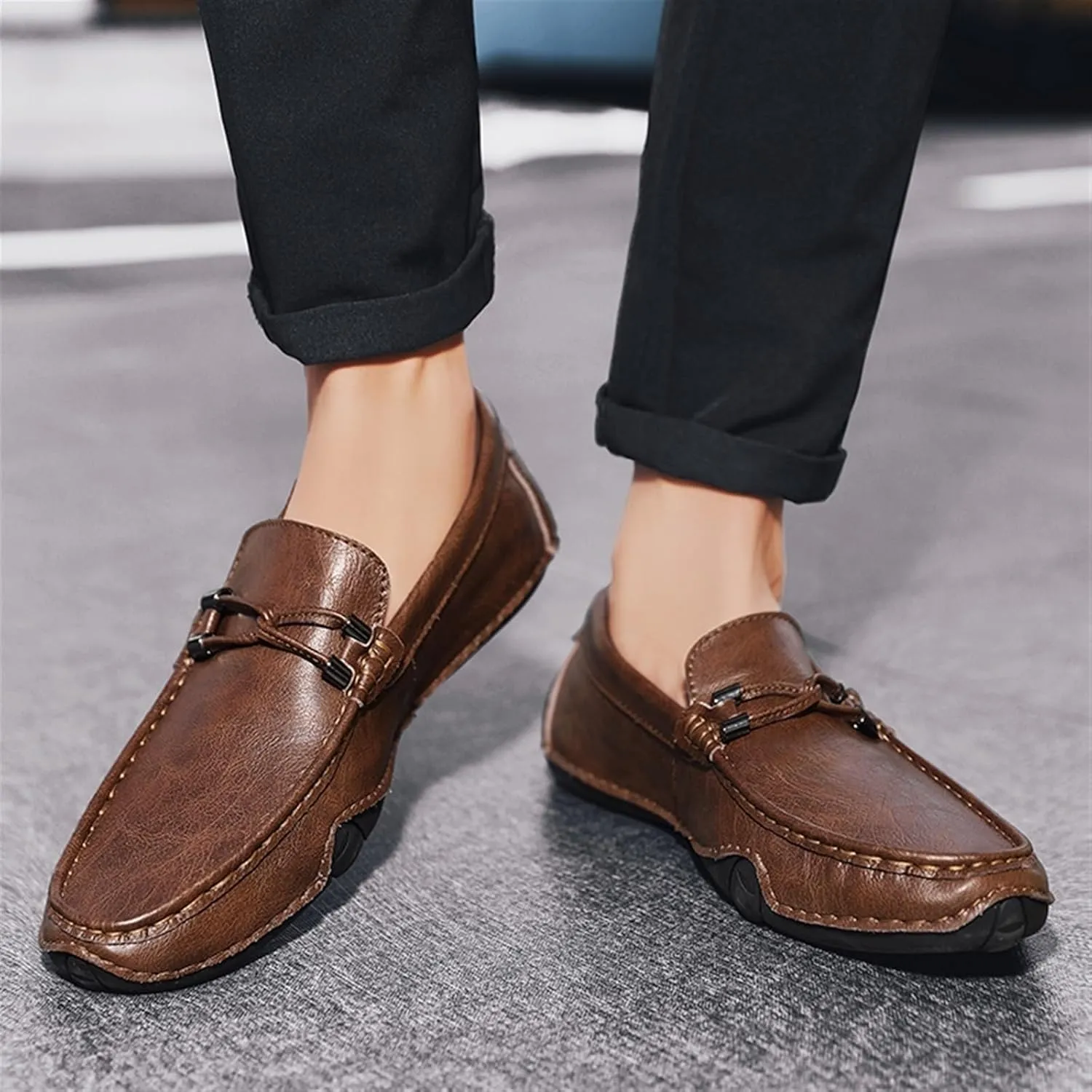 Men's Leather Loafers – Flat Heel Slip-On Driving Shoes, Flexible & Comfortable, Slip-Resistant Outdoor Loafers