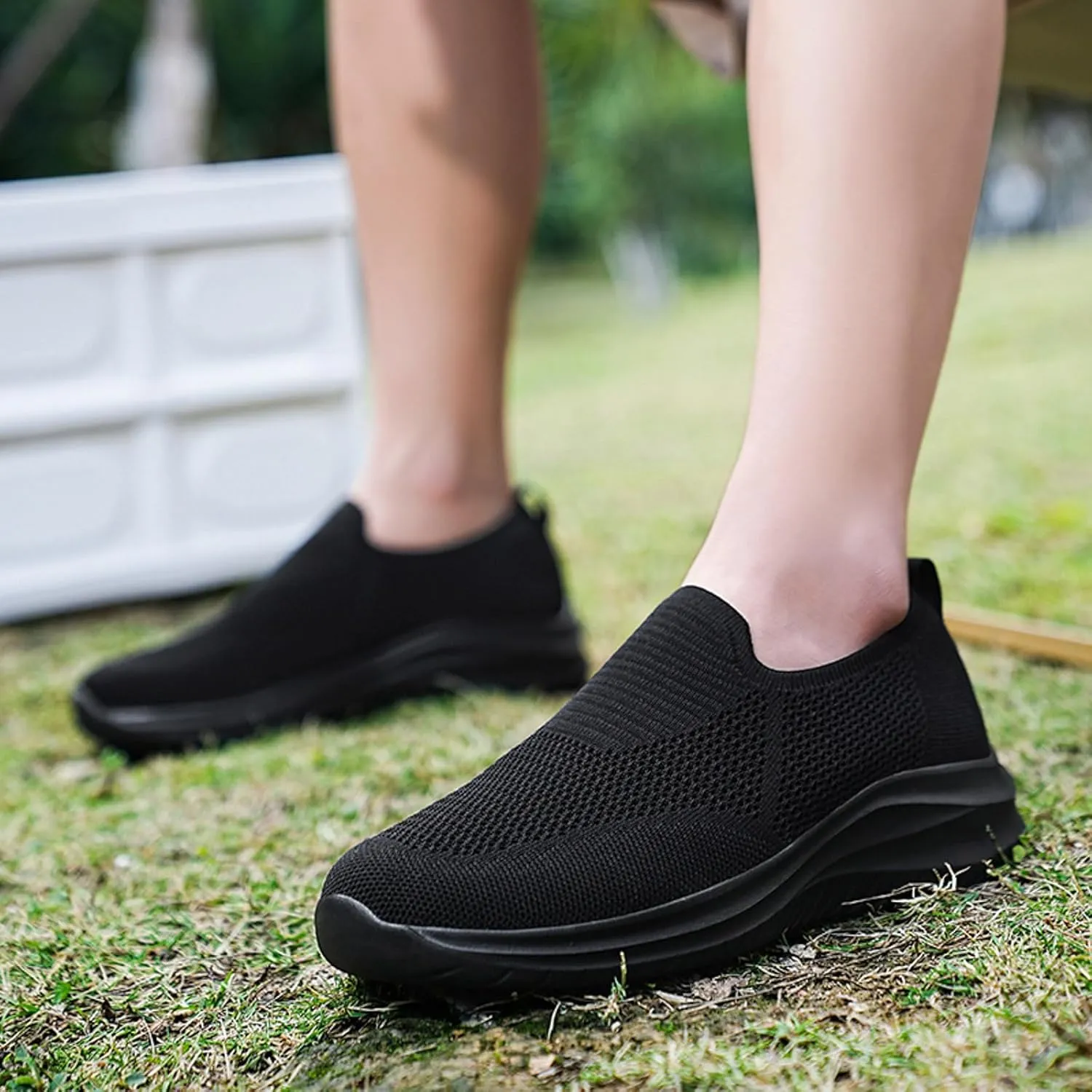 Mens Minimalist Shoes Breathable Mesh Loafers Comfortable Flat Bottomed Minimalist Shoes Slip On Sneaker