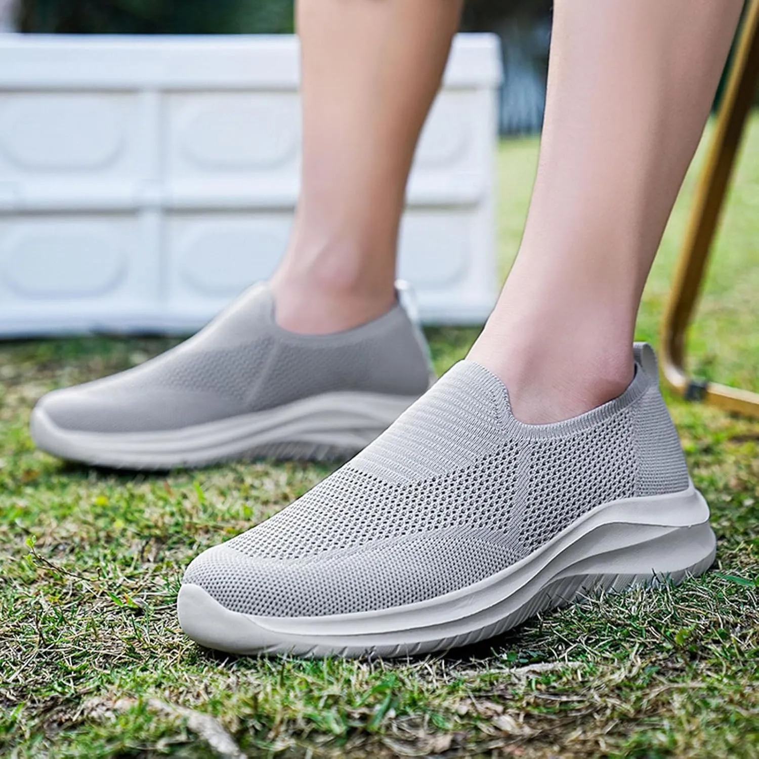 Mens Minimalist Shoes Breathable Mesh Loafers Comfortable Flat Bottomed Minimalist Shoes Slip On Sneaker