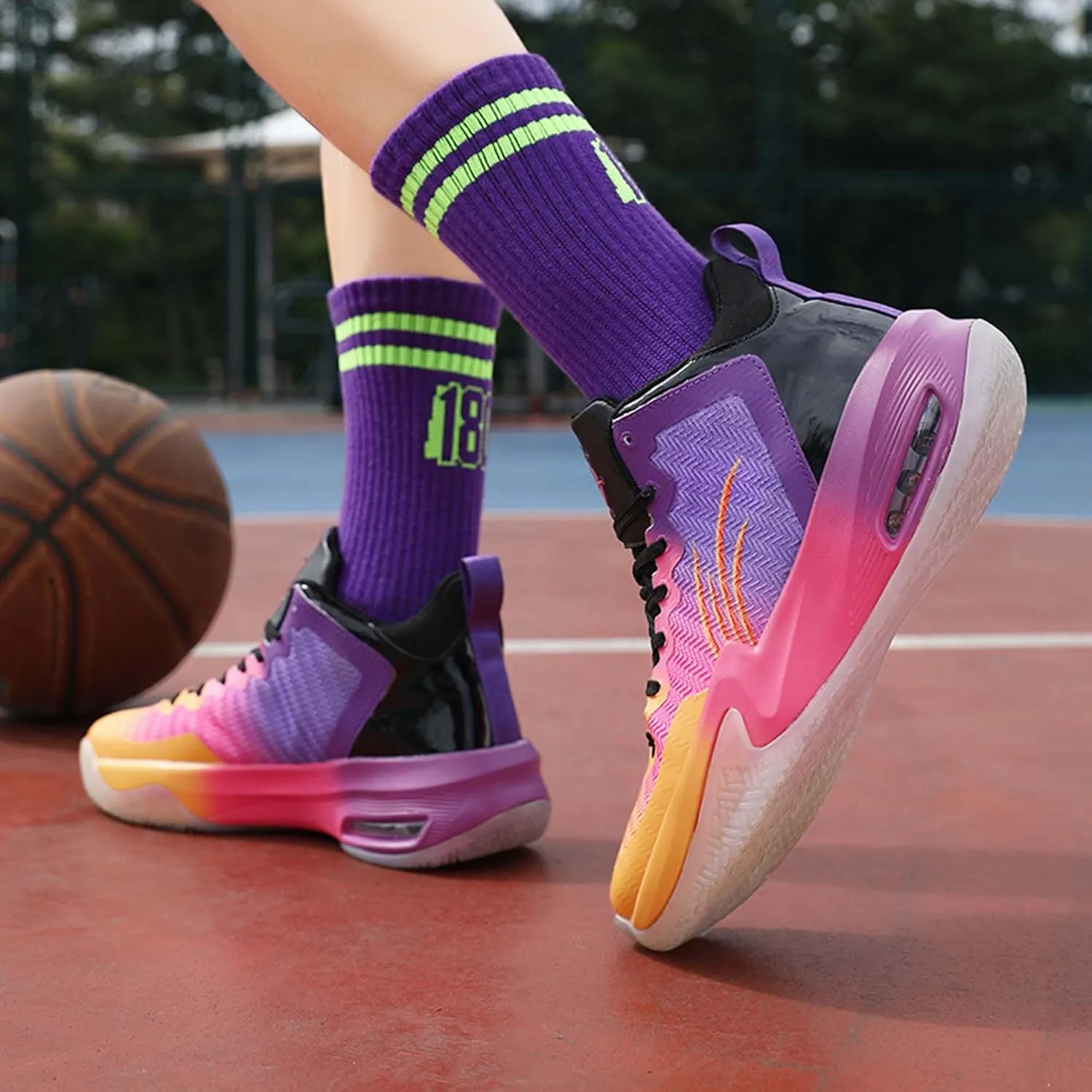 Men's Professional Basketball Shoes Indoor and Outdoor Non-Slip Cushioning Match Training Shoes Teenagers Breathable Running Shoes Women's Fashion Tennis Sneakers