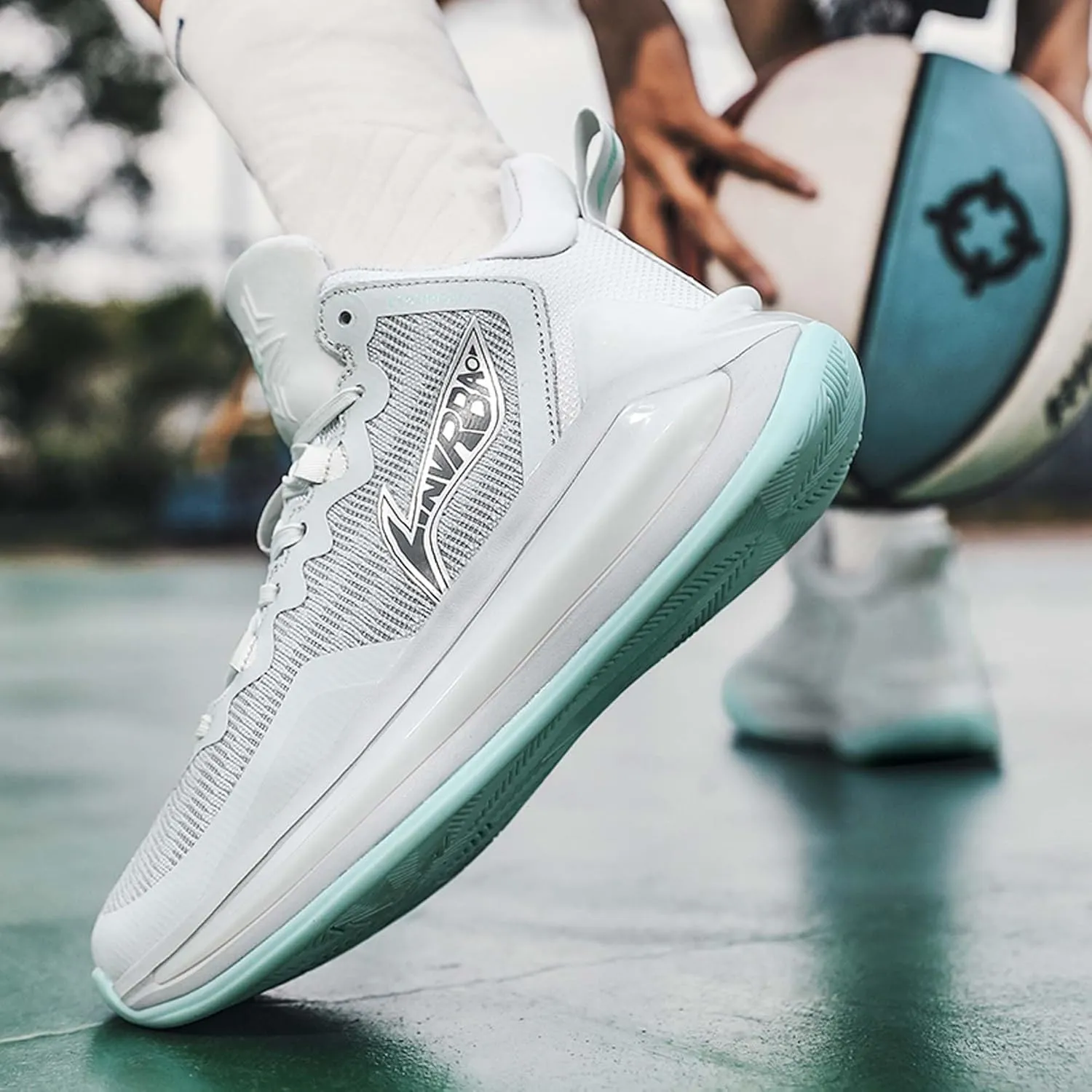 Men's Professional High Top Basketball Shoes Teenagers Fashion Sneakers Women's Indoor Non-Slip Cushioning Training Running Tennis Match Shoes