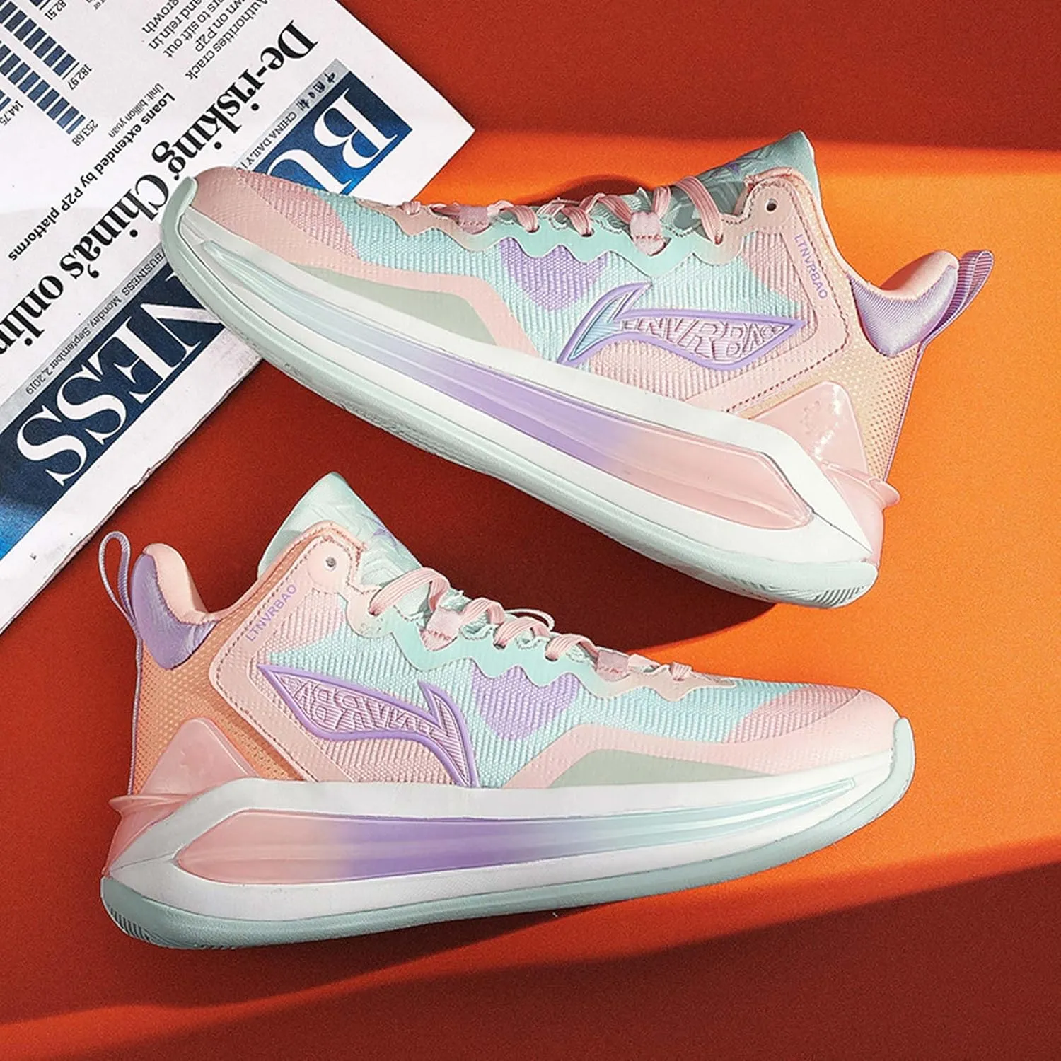 Men's Professional High Top Basketball Shoes Teenagers Fashion Sneakers Women's Indoor Non-Slip Cushioning Training Running Tennis Match Shoes