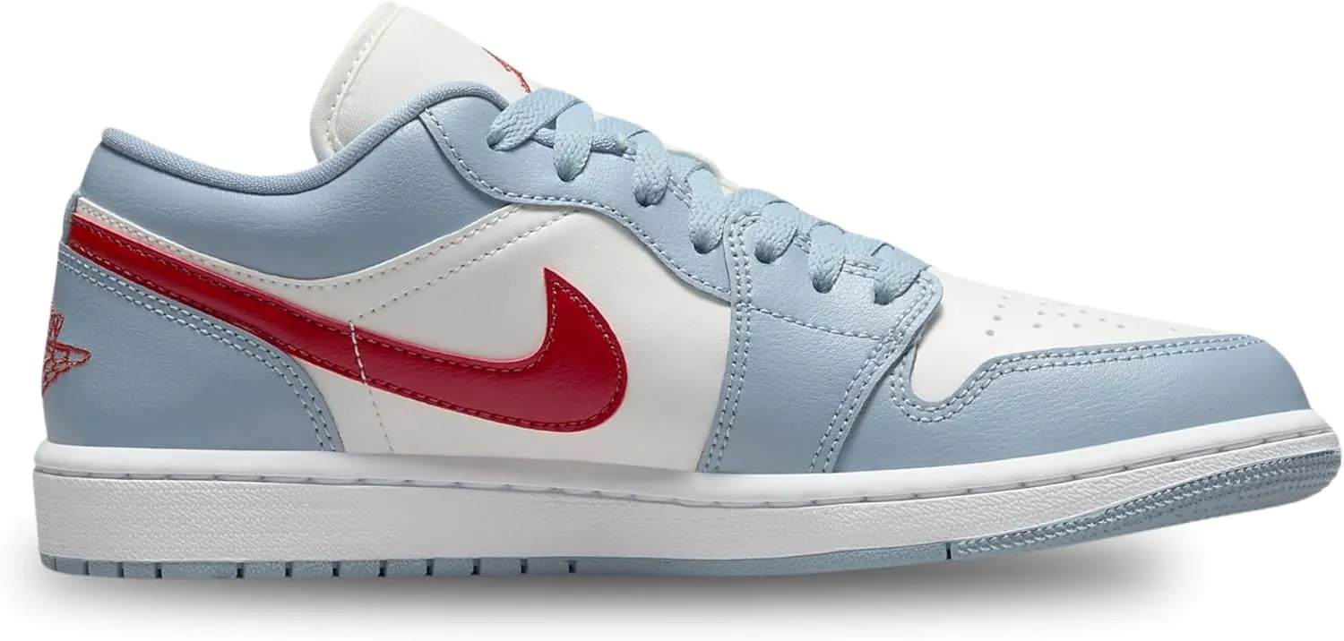 Nike Women's Basketball Sneaker