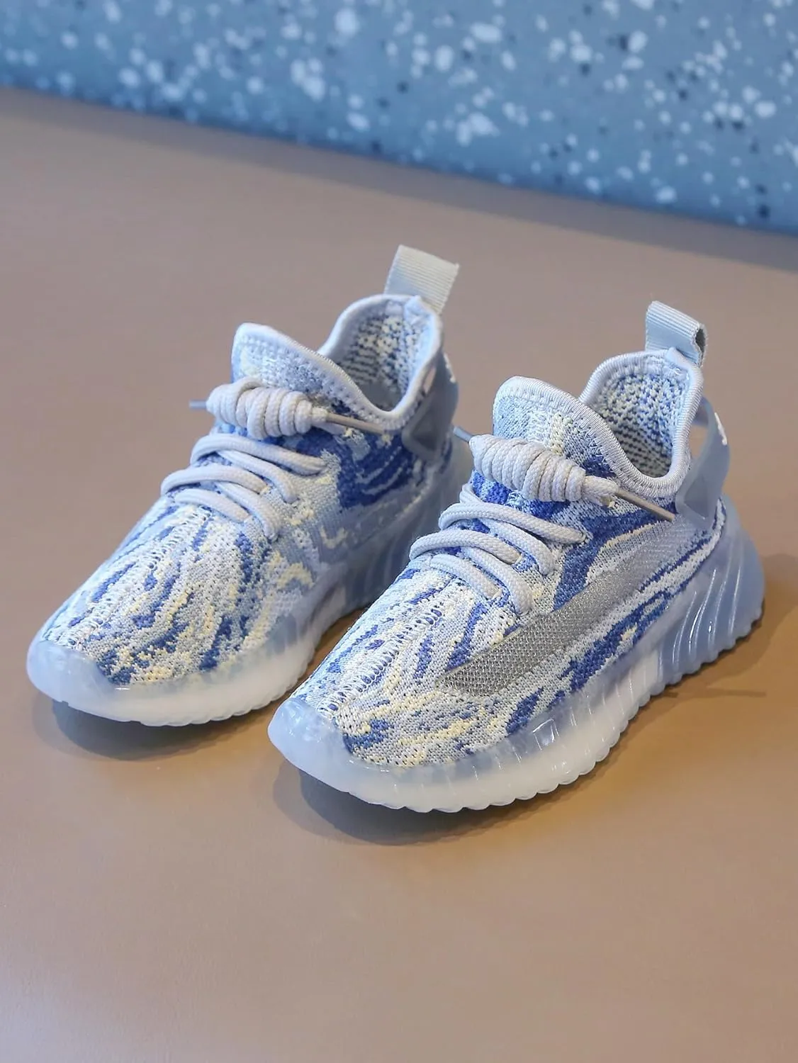Running Shoes with Mesh Upper, Gray and White, Athletic Sneakers