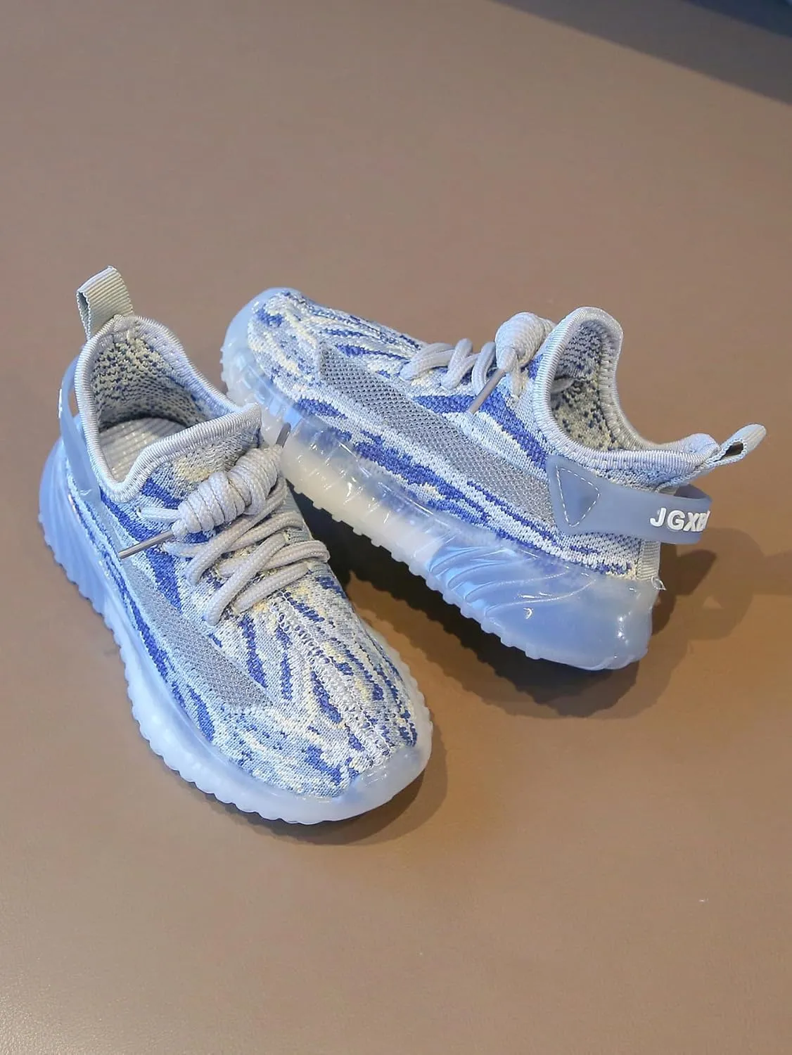Running Shoes with Mesh Upper, Gray and White, Athletic Sneakers