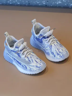 Running Shoes with Mesh Upper, Gray and White, Athletic Sneakers