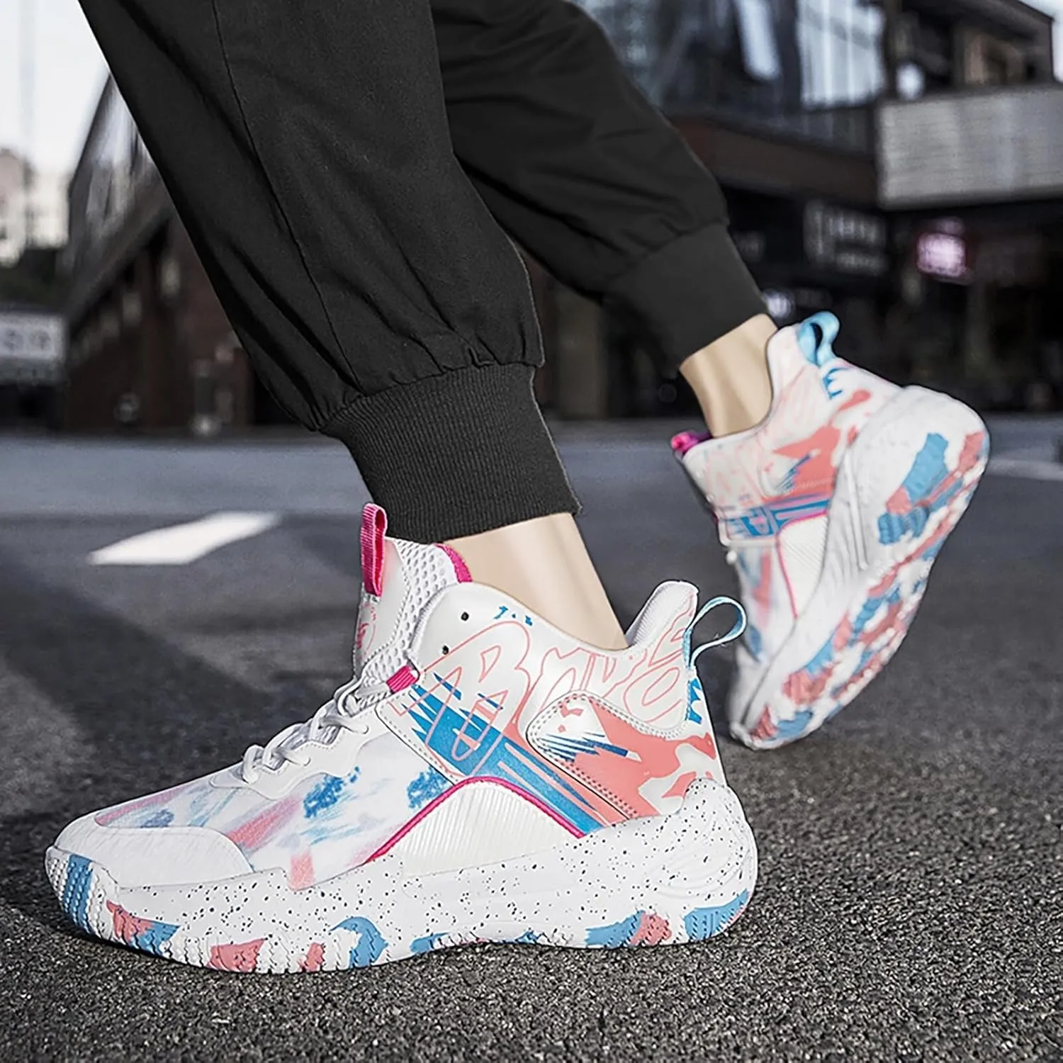 Unisex Fashionable Basketball Shoes Lightweight Breathable Anti Slip Color Blocked Style