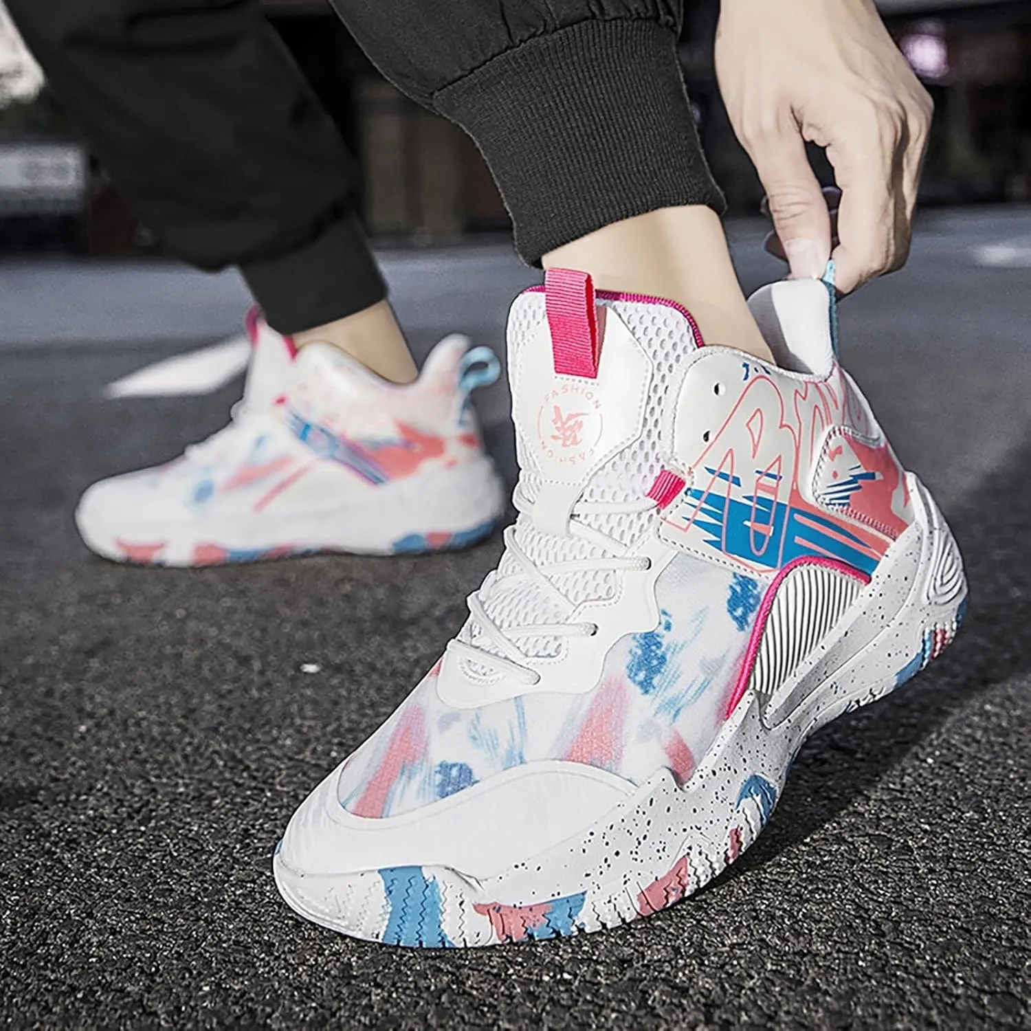 Unisex Fashionable Basketball Shoes Lightweight Breathable Anti Slip Color Blocked Style