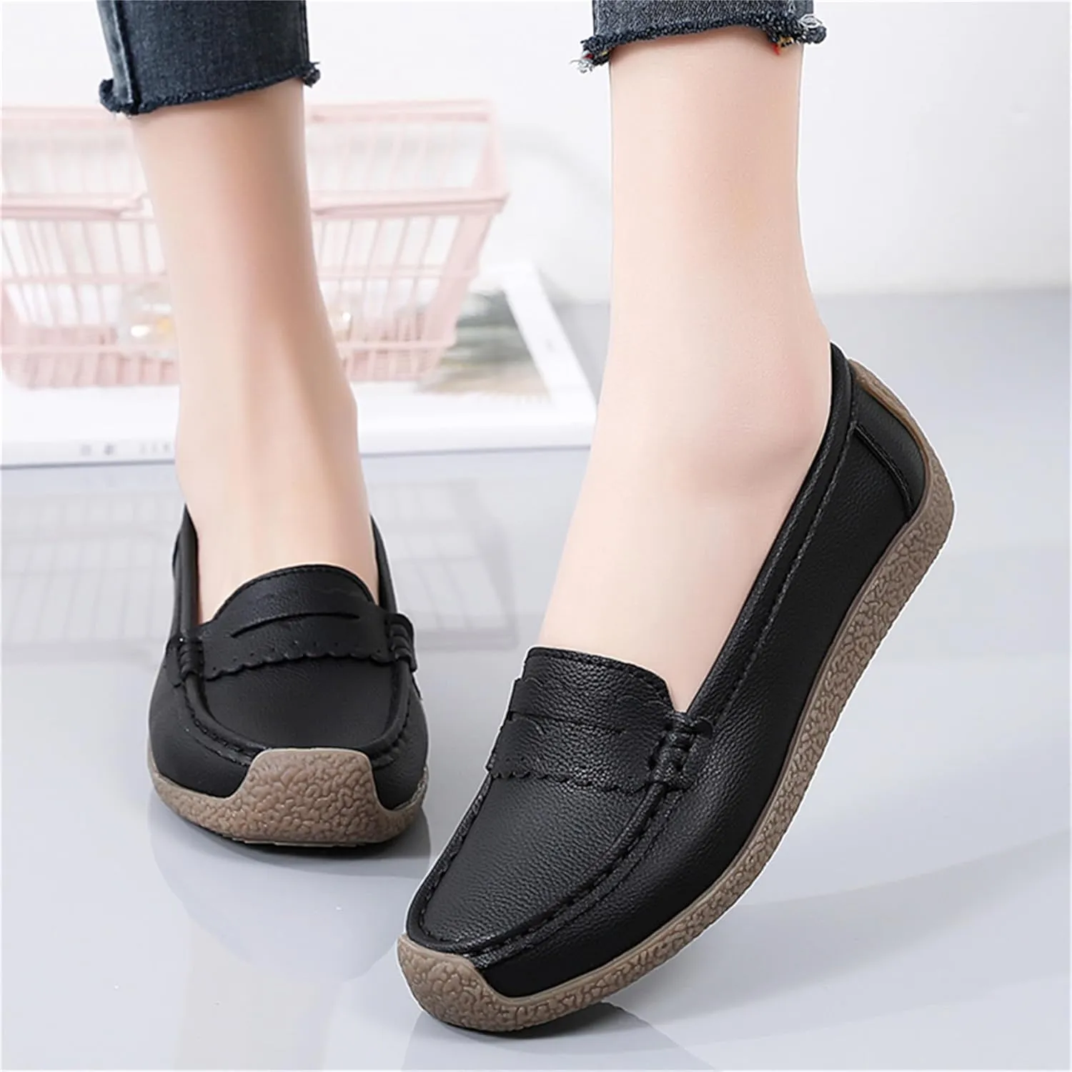 Veroders Classic Flats Loafer Shoes for Women Breathable Lightweight Flexible Leather Loafers