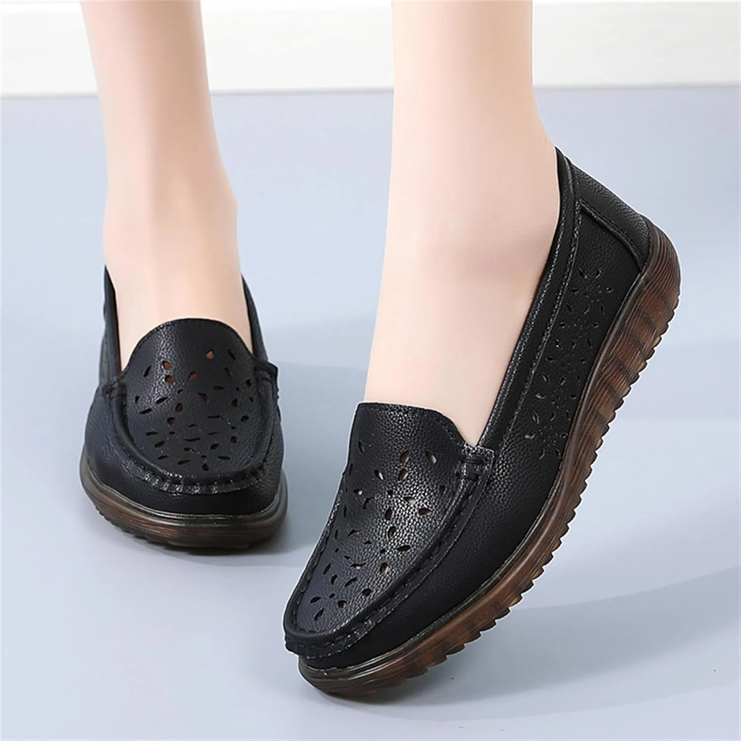 Veroders Classic Flats Loafer Shoes for Women Breathable Lightweight Flexible Leather Loafers