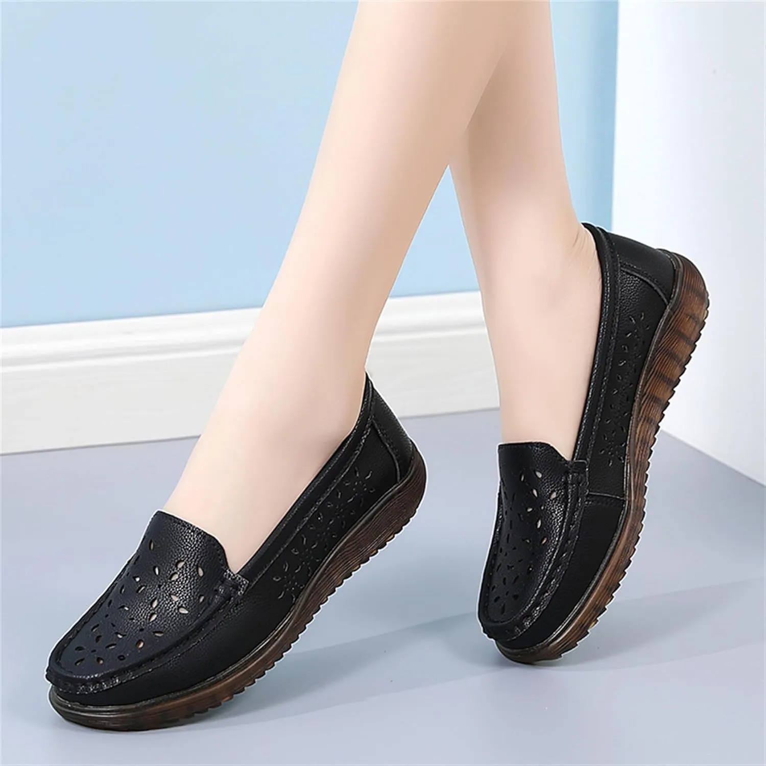 Veroders Classic Flats Loafer Shoes for Women Breathable Lightweight Flexible Leather Loafers