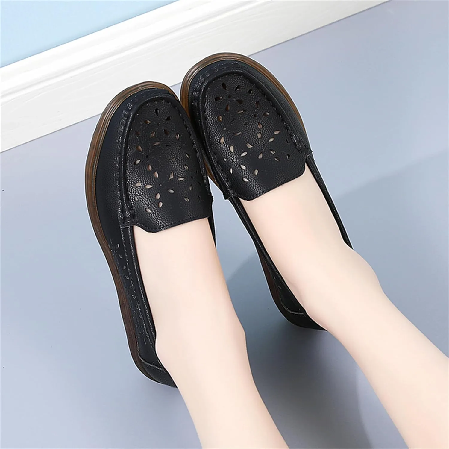 Veroders Classic Flats Loafer Shoes for Women Breathable Lightweight Flexible Leather Loafers