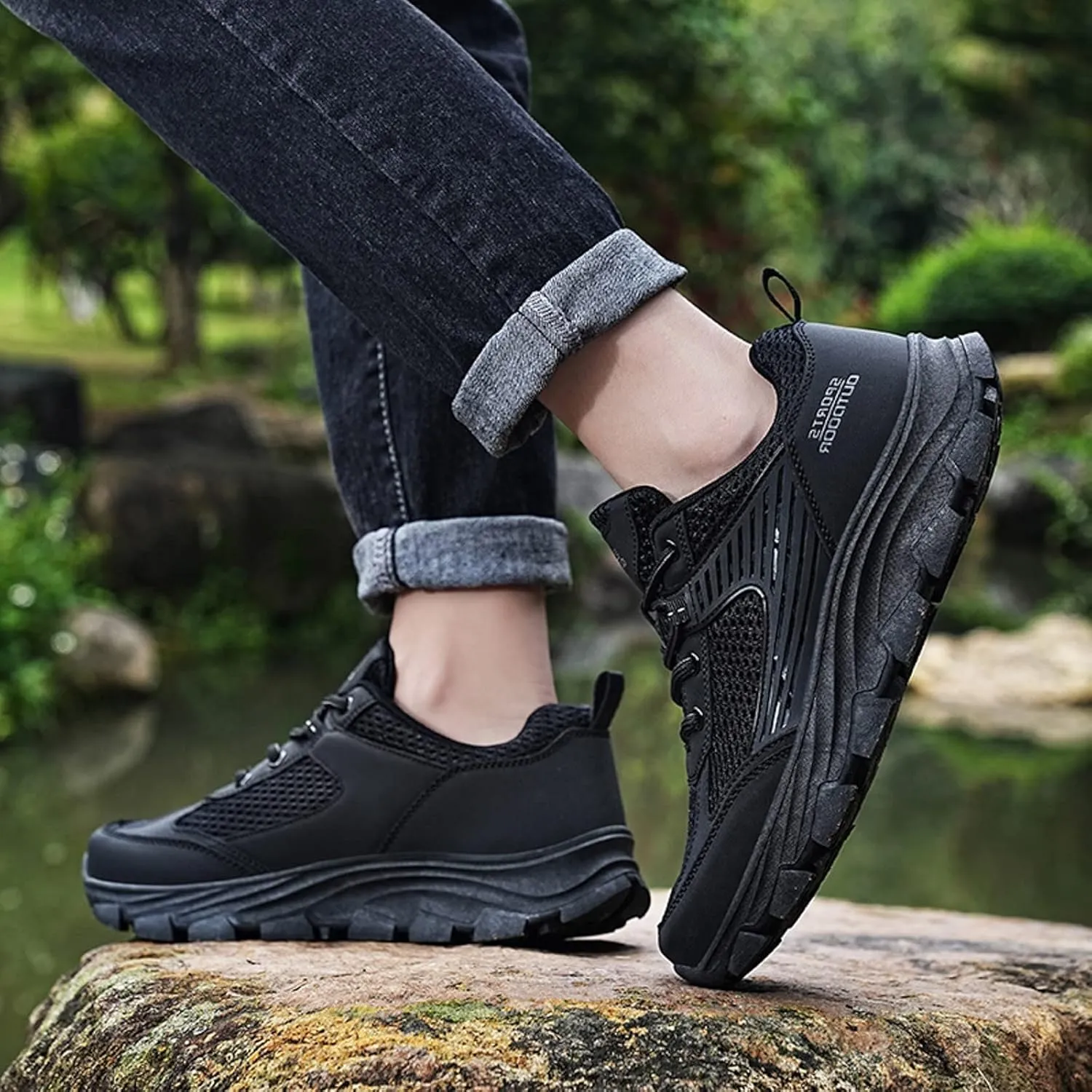 Walking Shoes Tennis Comfortable Men Sports Shoes Simple Solid Color Fashion Summer New Pattern Mesh Breathable