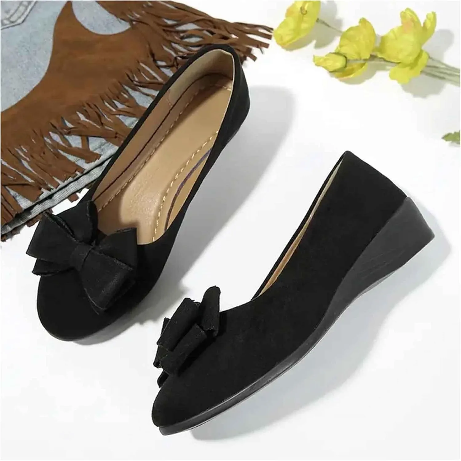 Women's Casual Slip On Shoes Comfortable Everyday Wear Versatile Footwear for Work Dates and Leisure Stylish Design with Wedge Heel