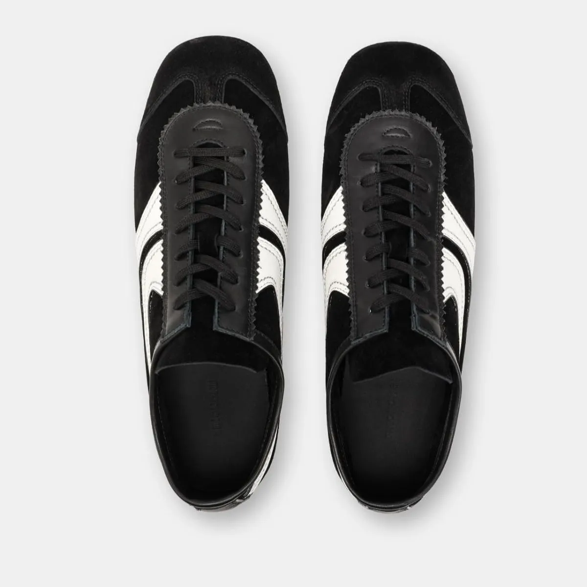 Women's Retro Cowhide Sneakers – Chunky Lace-Up Casual Shoes with Anti-Slip Sole, Vintage Round Toe Walking Trainers, Animal Print Suede Mixed Material Design