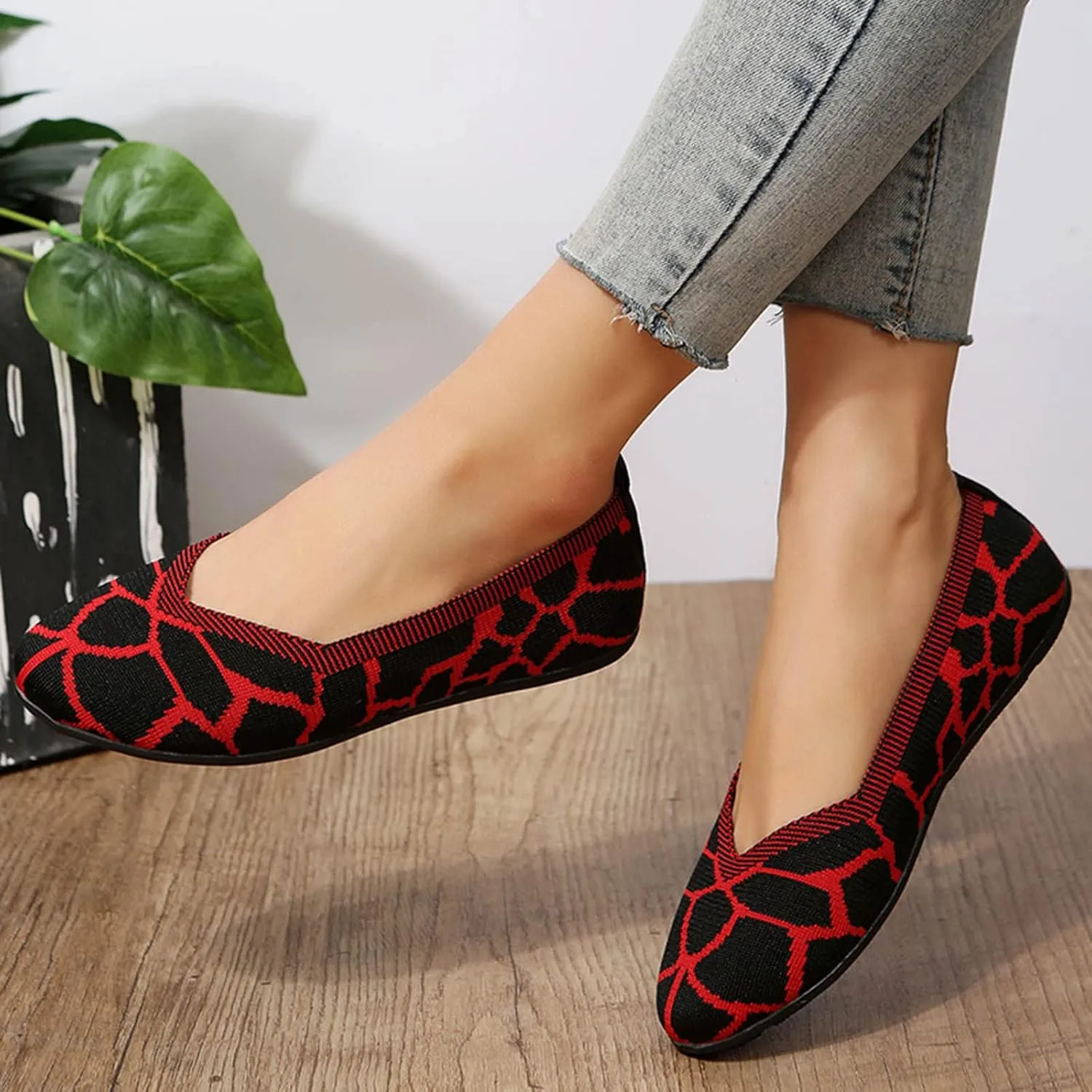 Womens Stretch Flats Casual Lightweight & Breathable Slip on Cute Loafer Slip on Walking Driving Shoes